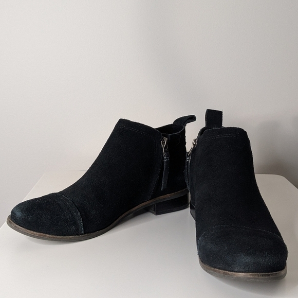 Toms Shoes - TOMS Reese Suede Almond Toe Booties - black womens size 7.5